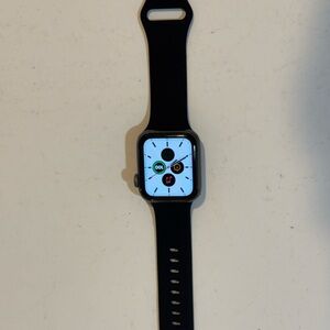 Apple Watch (Series 4) With Cellular- Space Gray Aluminum Case - 40 MM